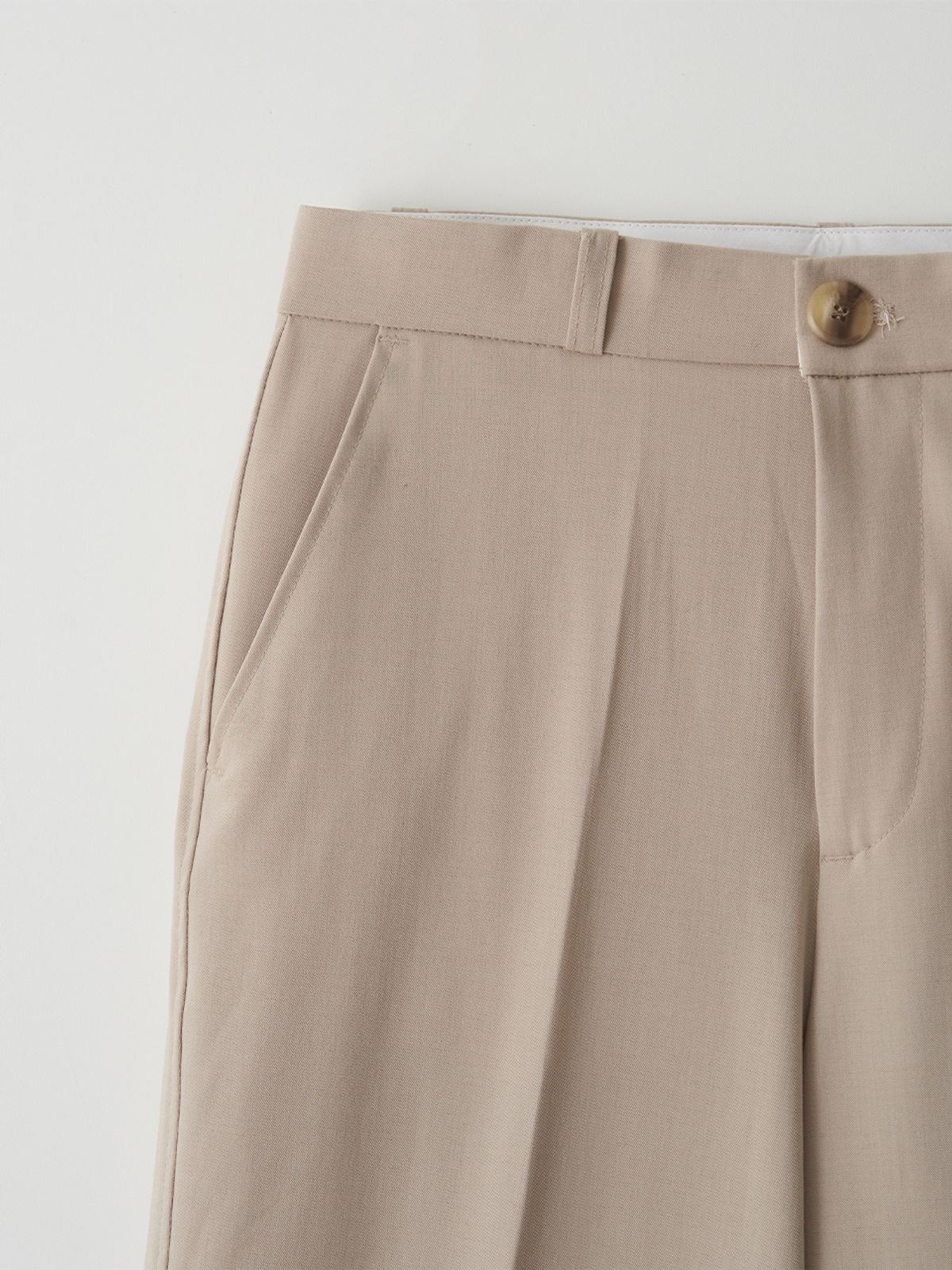 르세지엠(LESEIZEME) Blend Slacks - Beige