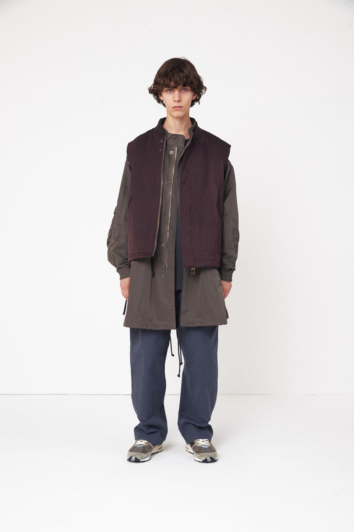 홀리선(HORLISUN) Cooper Crease Nylon Vest Burgundy Brown