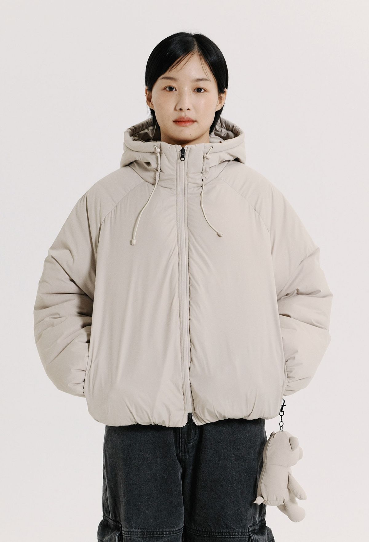 피지컬 디파트먼트(PHYSICAL DEPARTMENT) BEAR KEYRING PUFFER JACKET GREIGE