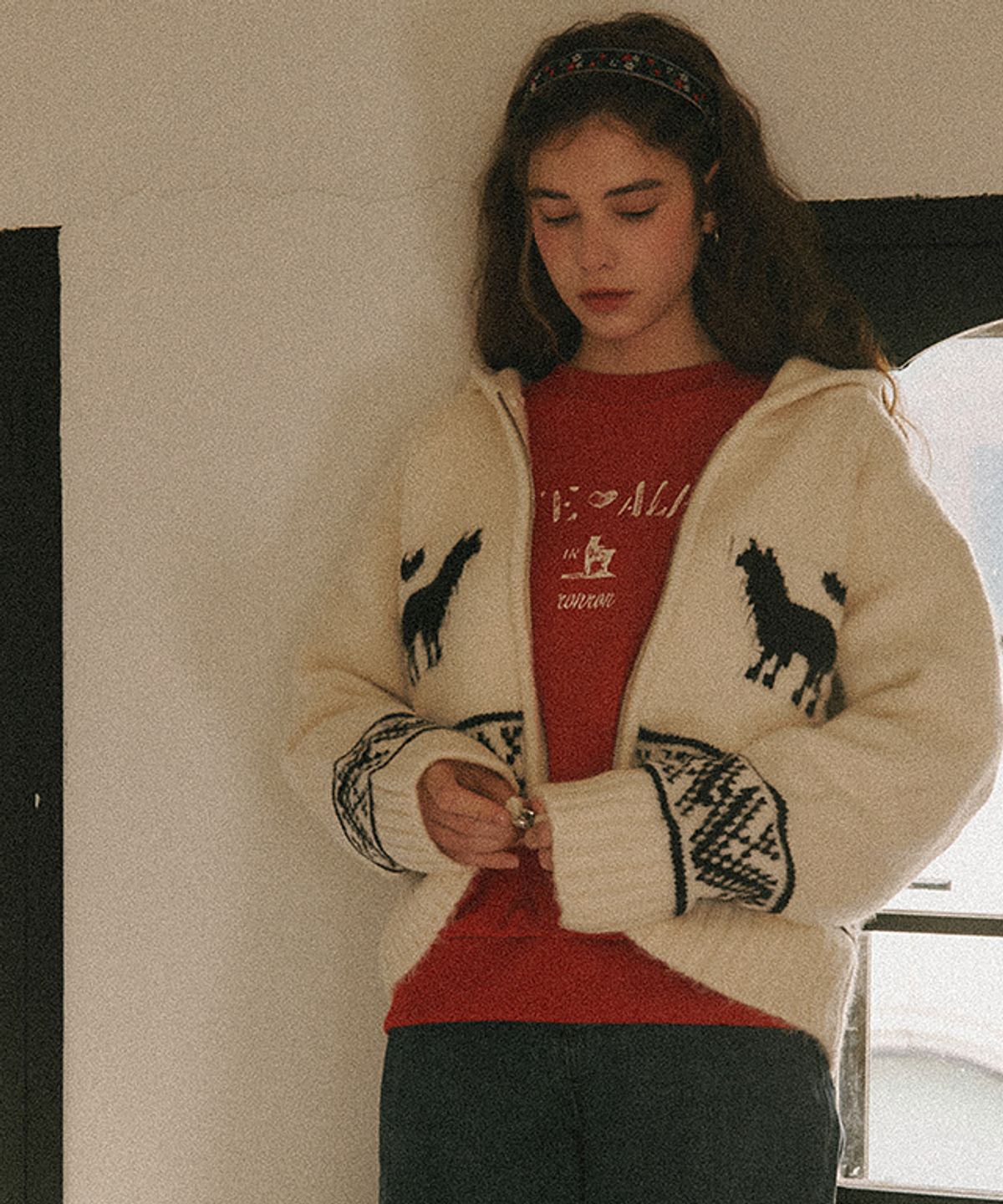 론론(RONRON) ALPACA JACQUARD HOOD ZIP-UP KNIT CREAM