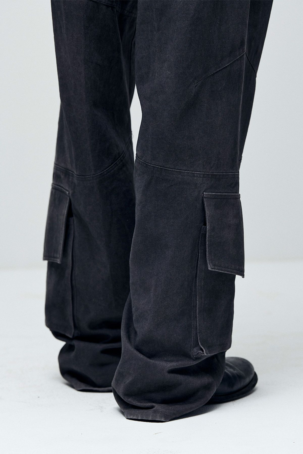 애니타임로릭(ANYTIME LOREAK) Rose Washing Pants-Charcoal