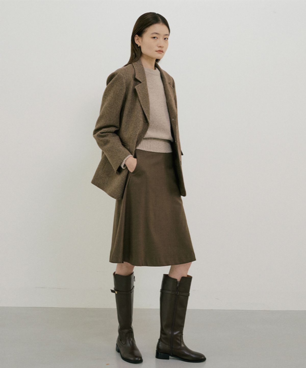 링서울(LINGSEOUL) midi flared skirt-brown