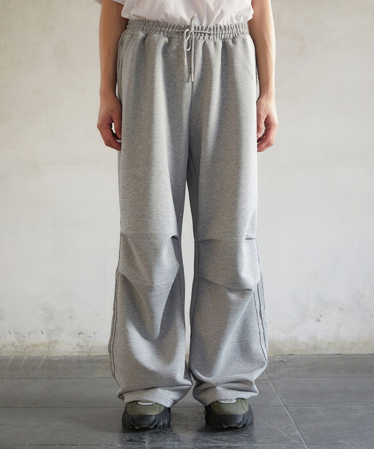 주앙옴므(JUAN HOMME) TRACK SWEAT PANTS (MELANGE GREY)