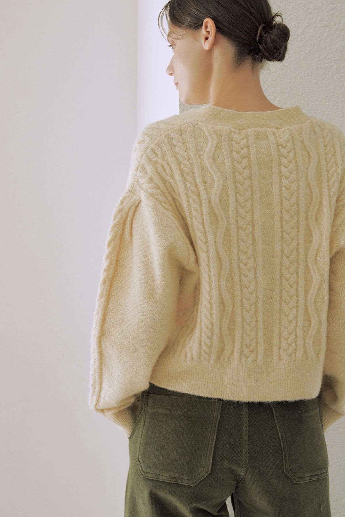 더페니(THE PENNY) CABLE CARDIGAN KNIT