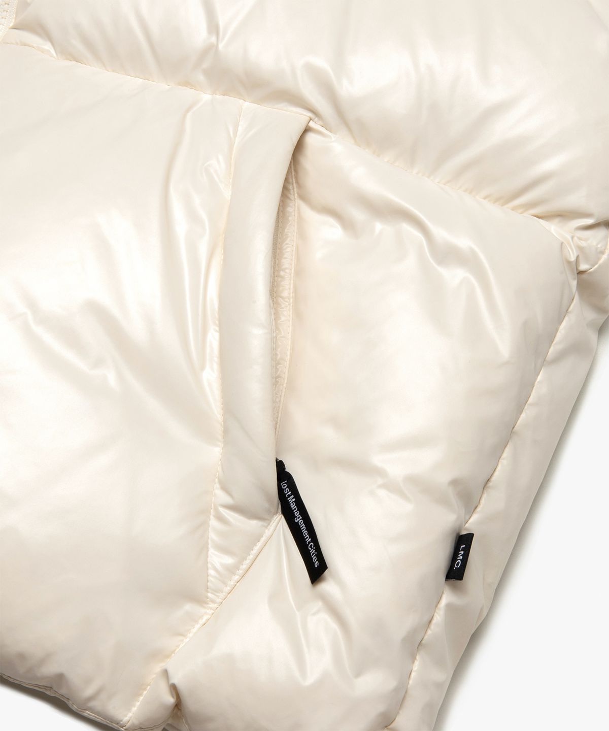 엘엠씨(LMC) OG GLOSSY DUCK DOWN VEST cream