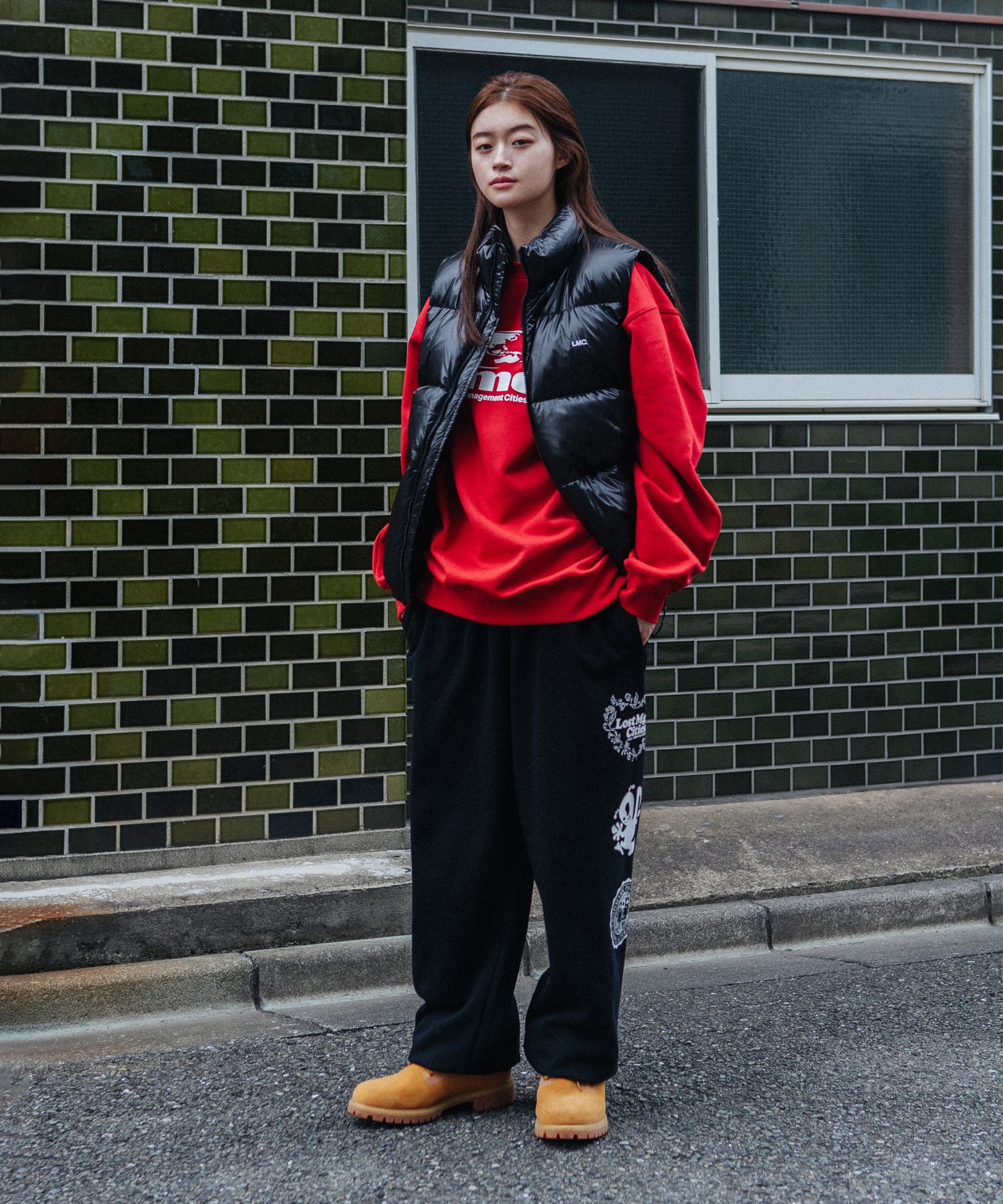 MUSINSA公式 | LMC OG GLOSSY PUFFER DUCK DOWN VEST black