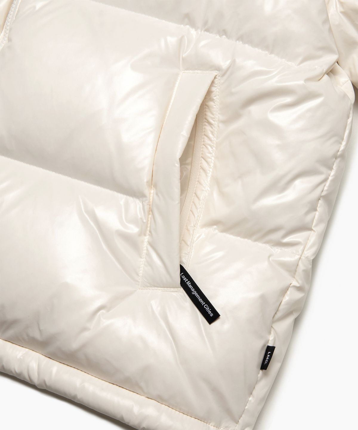 엘엠씨(LMC) OG GLOSSY PUFFER DUCK DOWN PARKA cream