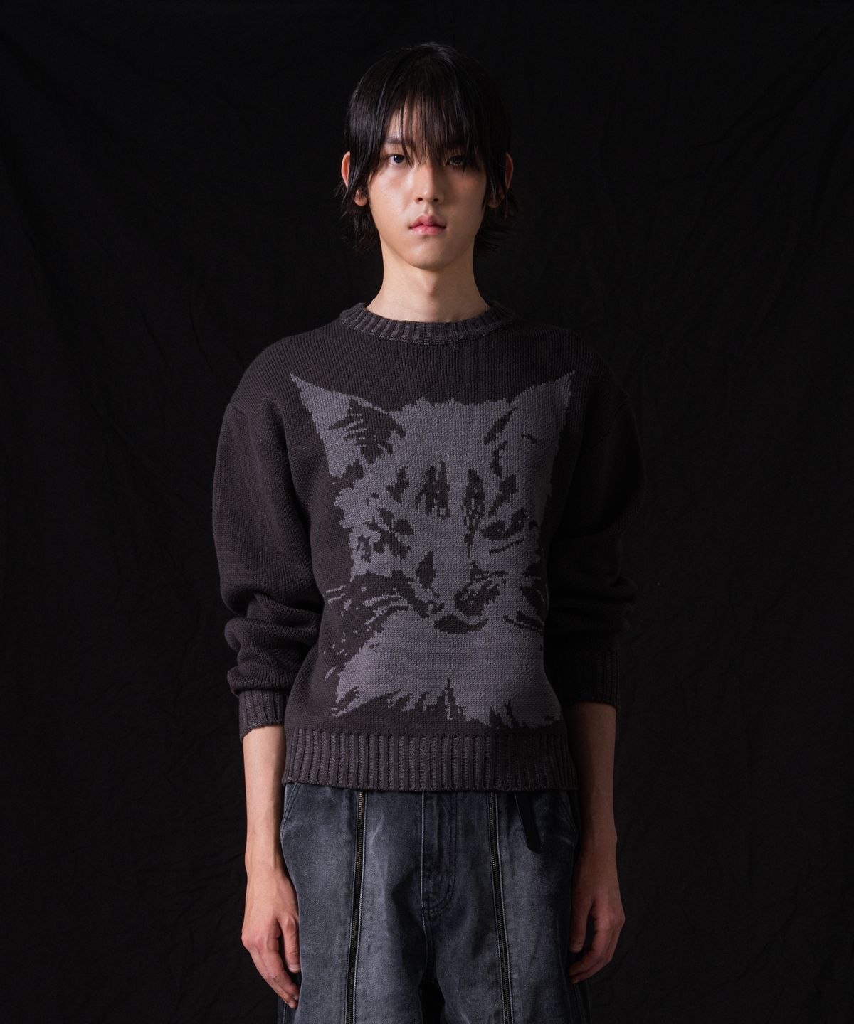 이우가마카라스(IUGAMAKARAS) Cat Graphic Distressed Knit (Charcoal)