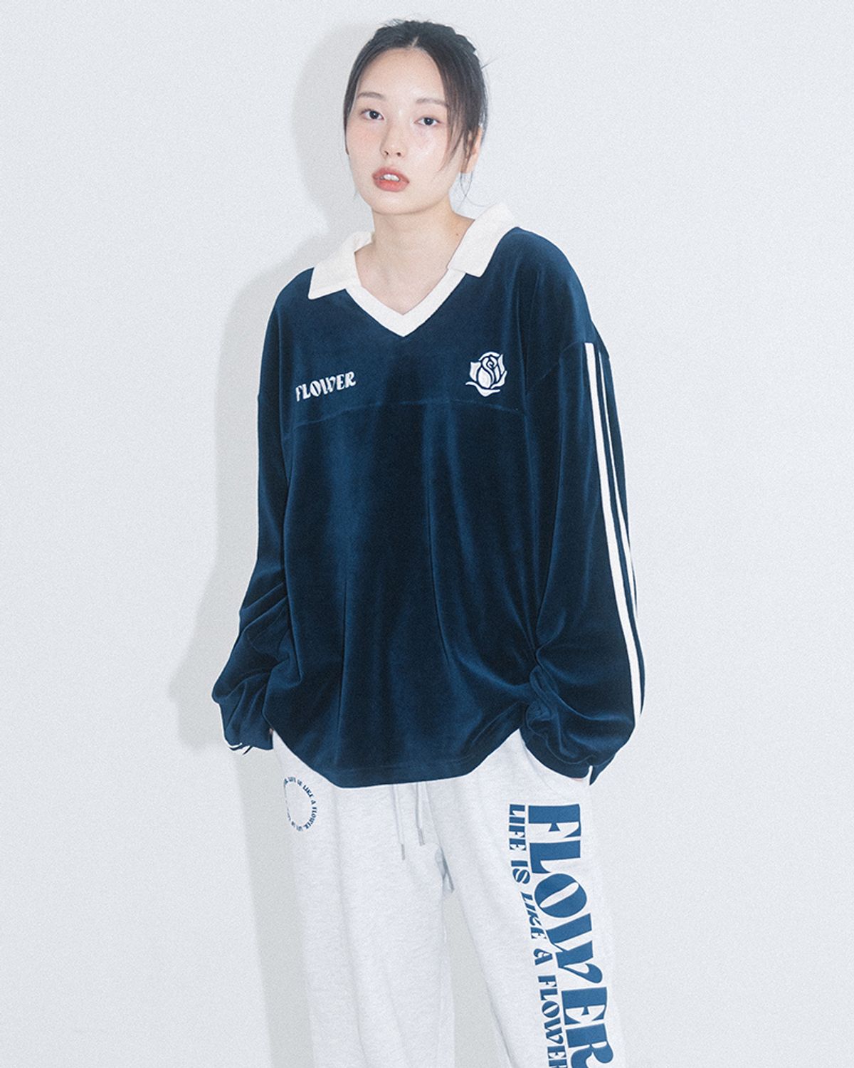 해비즘(HAVISM) OVERSIZE VELOUR V-NECK L/S TEE(NAVY)
