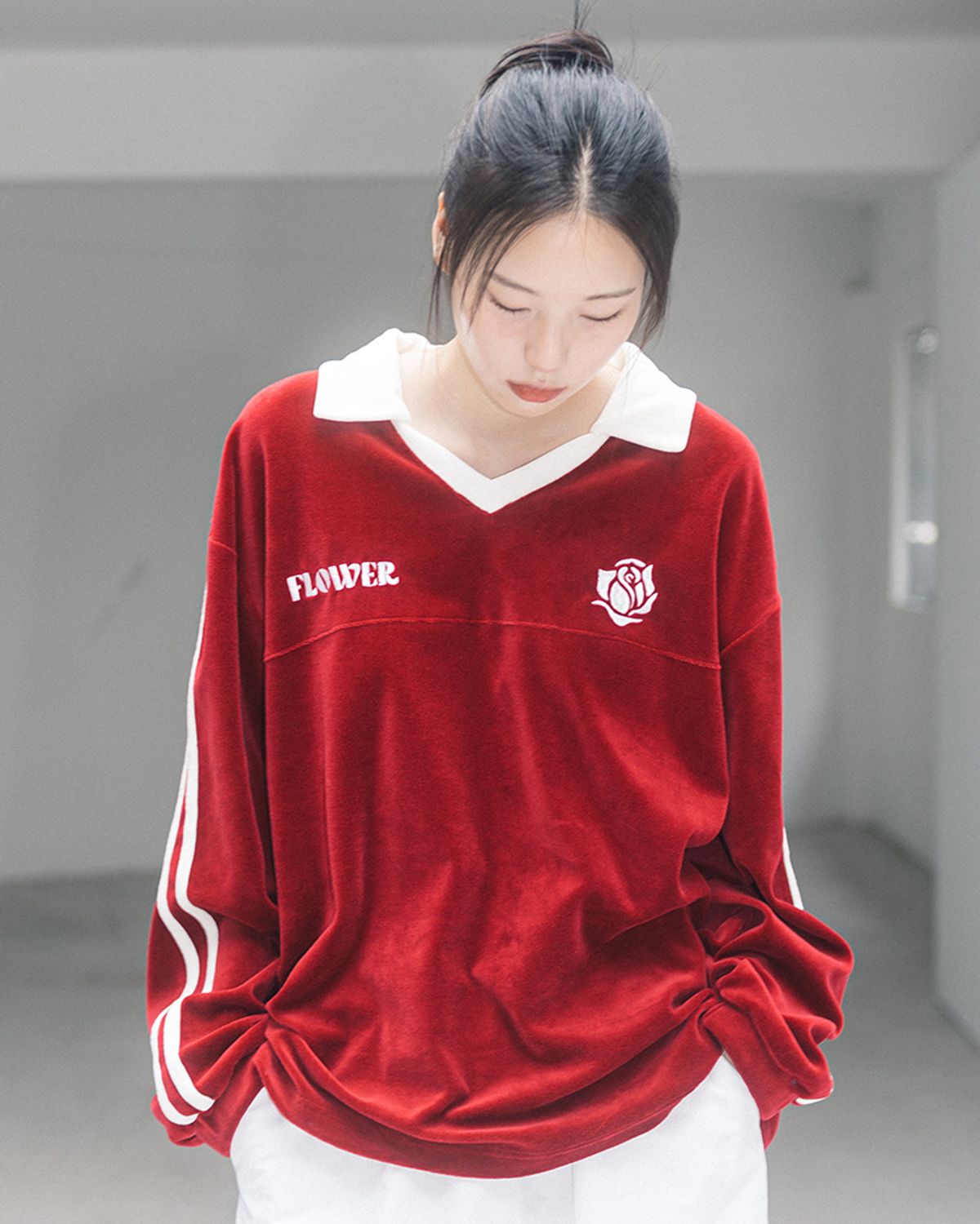 해비즘(HAVISM) OVERSIZE VELOUR V-NECK L/S TEE(RED)