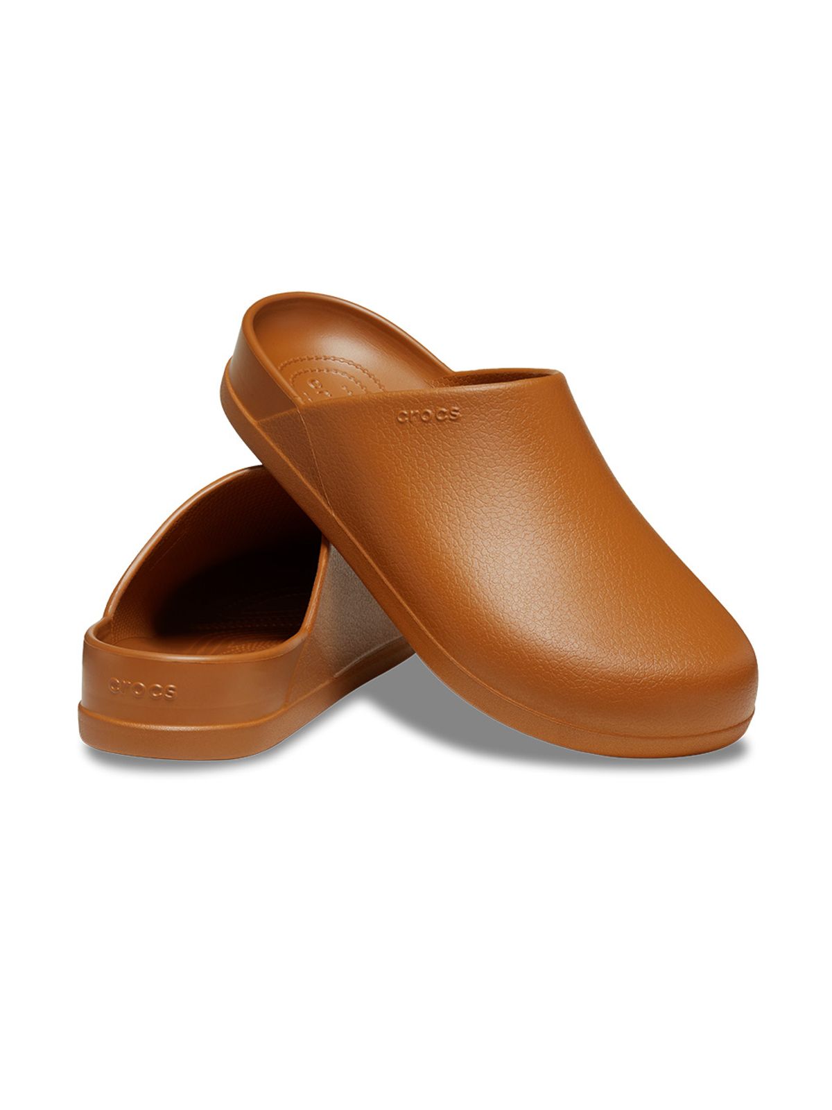 크록스(CROCS) 공용 딜런 클로그 COGNAC (23SUCL209366)