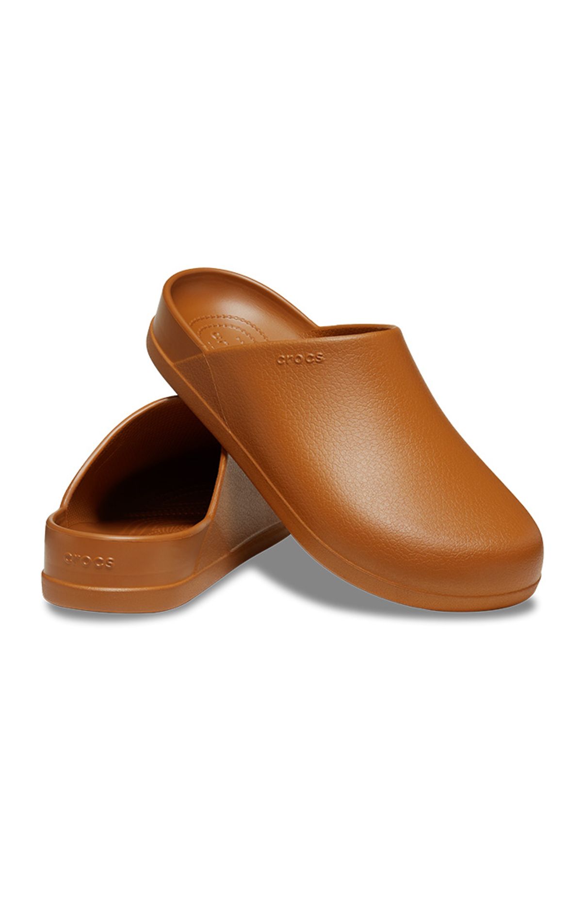 크록스(CROCS) 공용 딜런 클로그 COGNAC (23SUCL209366)