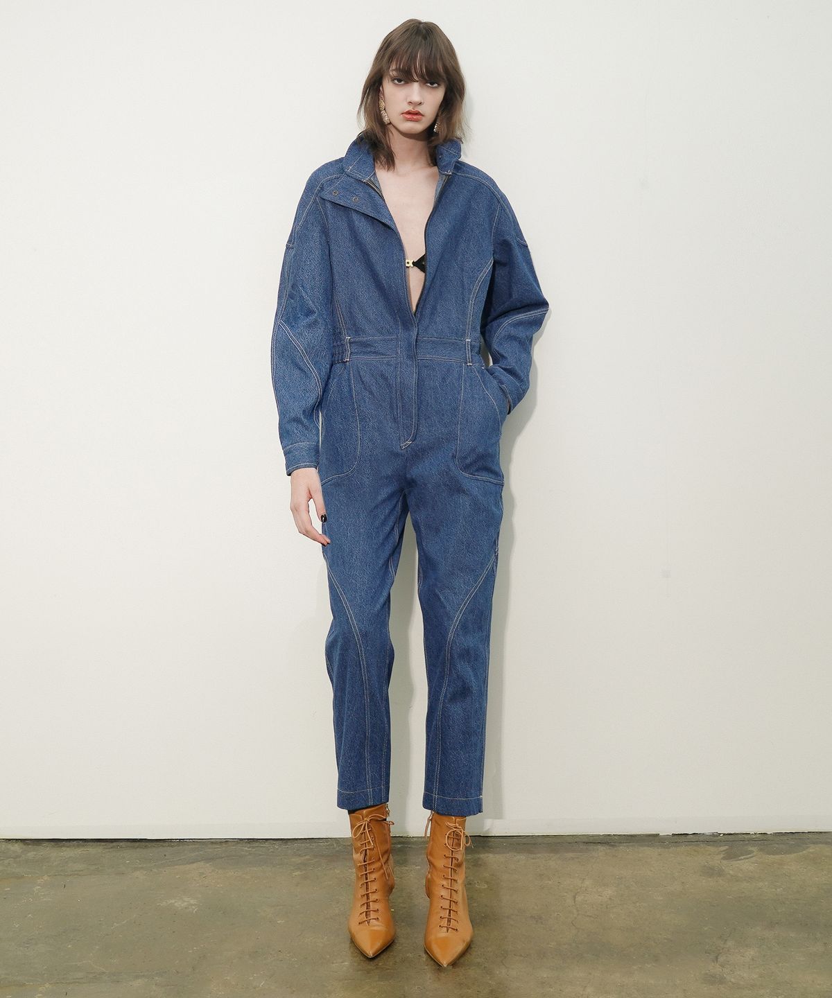 언티지(UNTAGE) 하이넥 데님 점프수트(UNISEX)_UTP-SJ11
