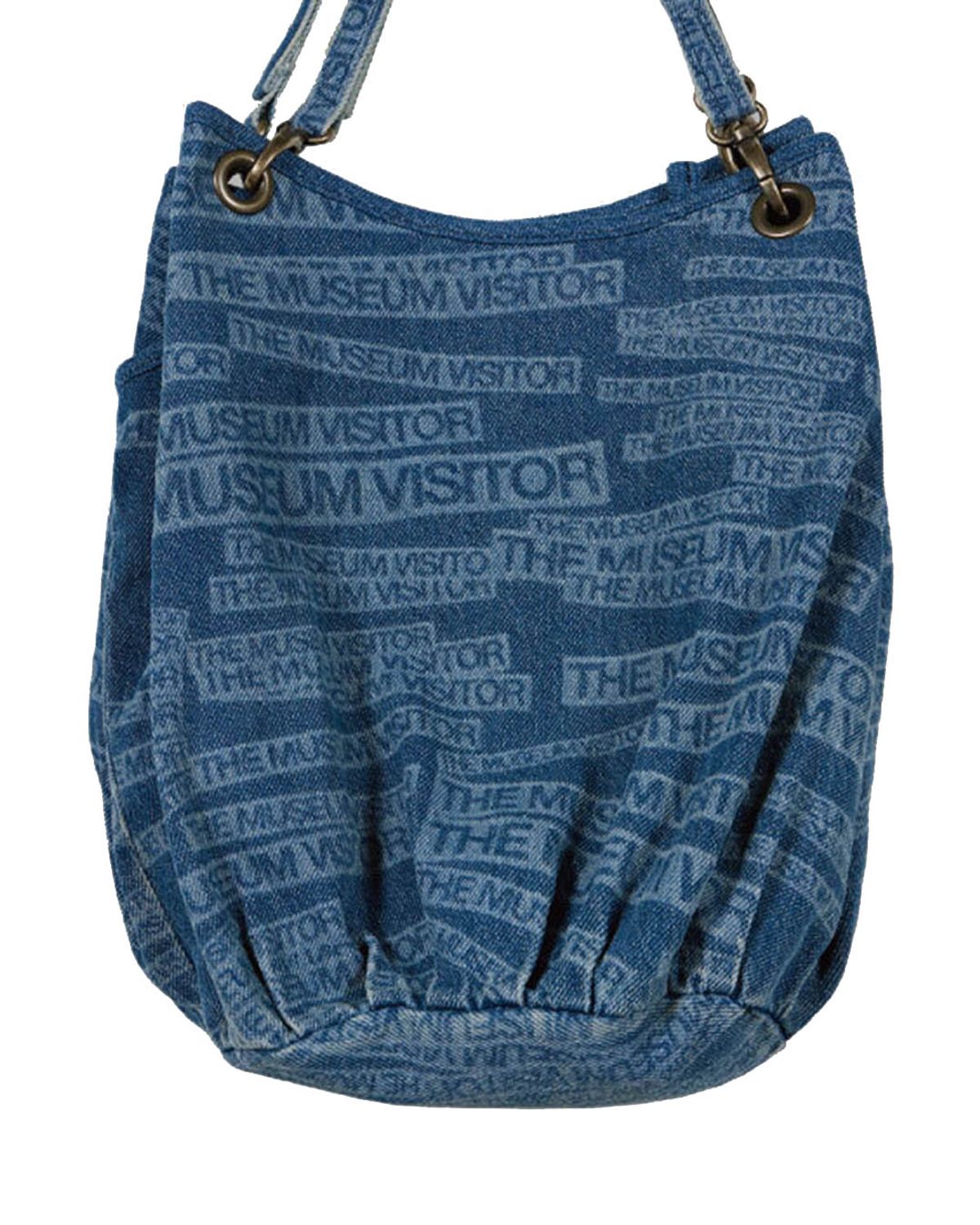 더뮤지엄비지터(THEMUSEUMVISITOR) THE MUSEUM VISITOR LOGO PRINTED TOTEBAG (WASHED BLUE)