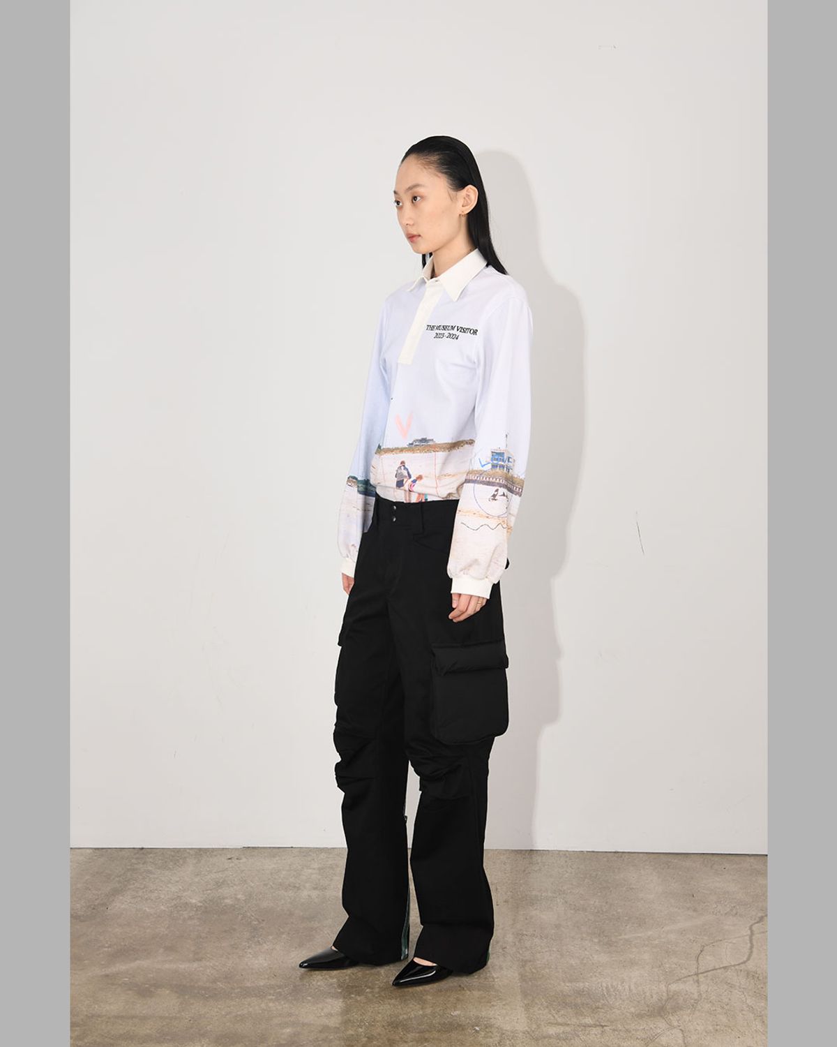 더뮤지엄비지터(THEMUSEUMVISITOR) BEACH PRINTED PK LONG SLEEVE (WHITE)