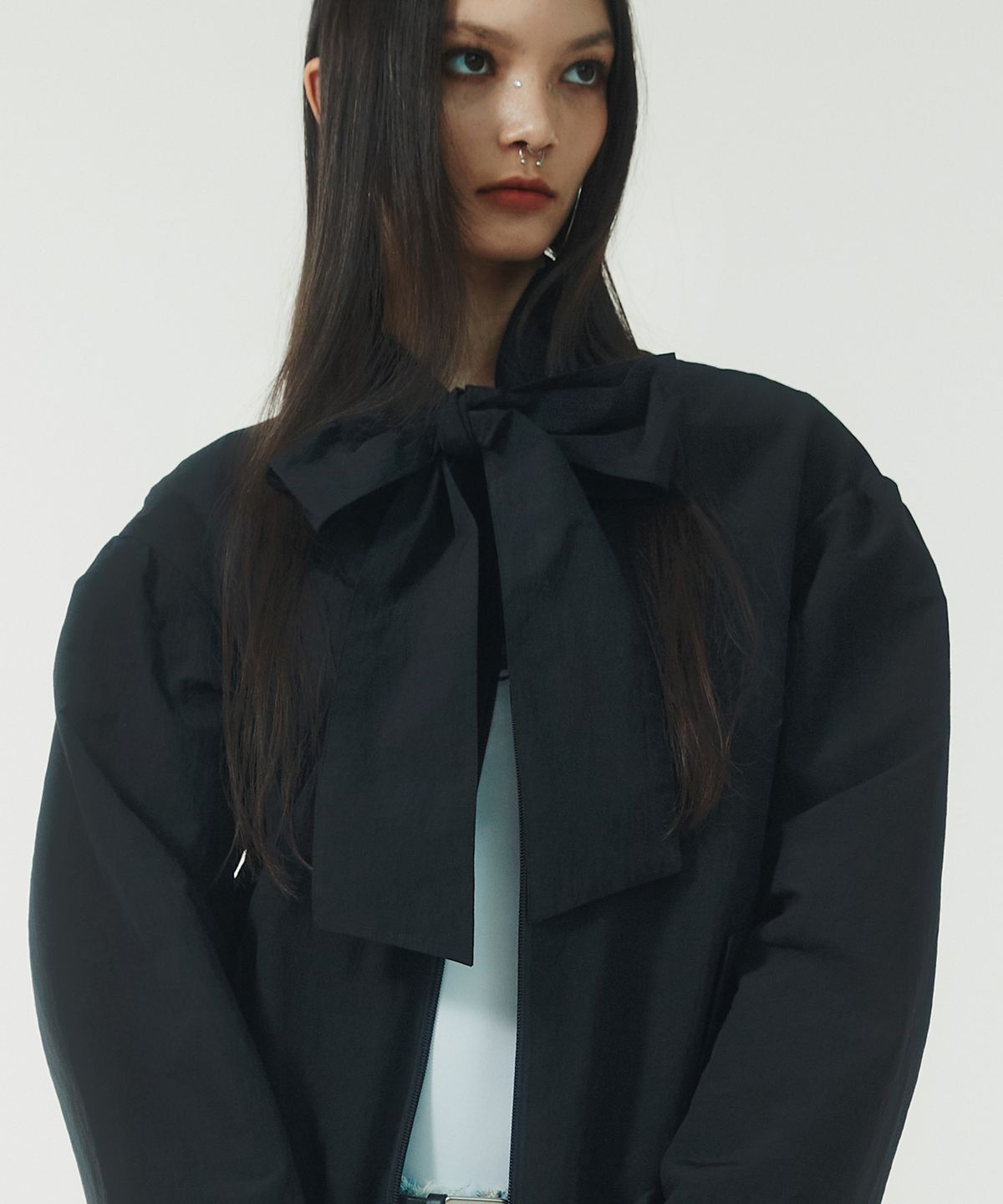 낫노잉(NOTKNOWING) Big Ribbon Tie Windbreaker (BLACK)