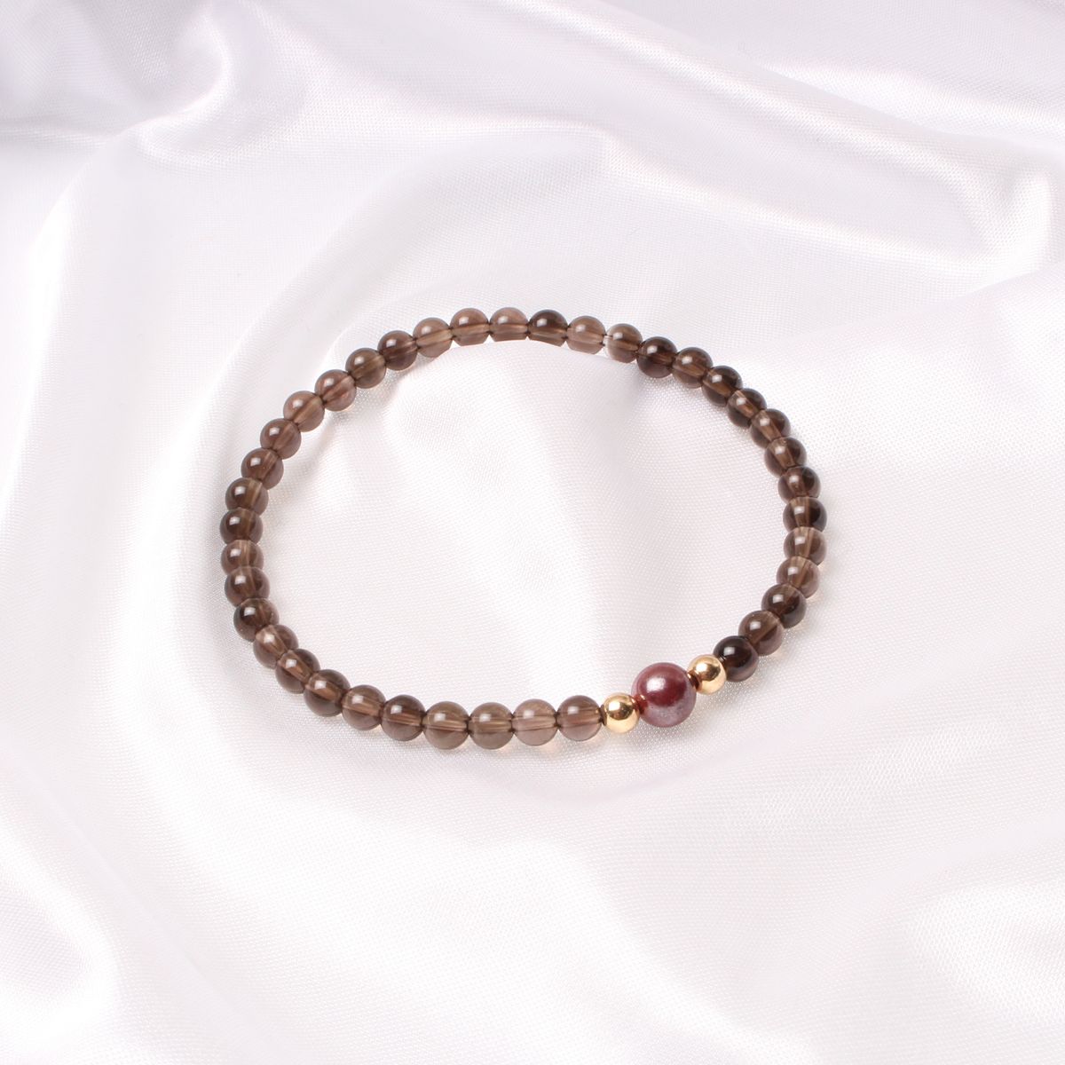 비엔베투(Bien Vetu) 4mm 연수정 + 6mm 경면주사 한 알 GF 팔찌