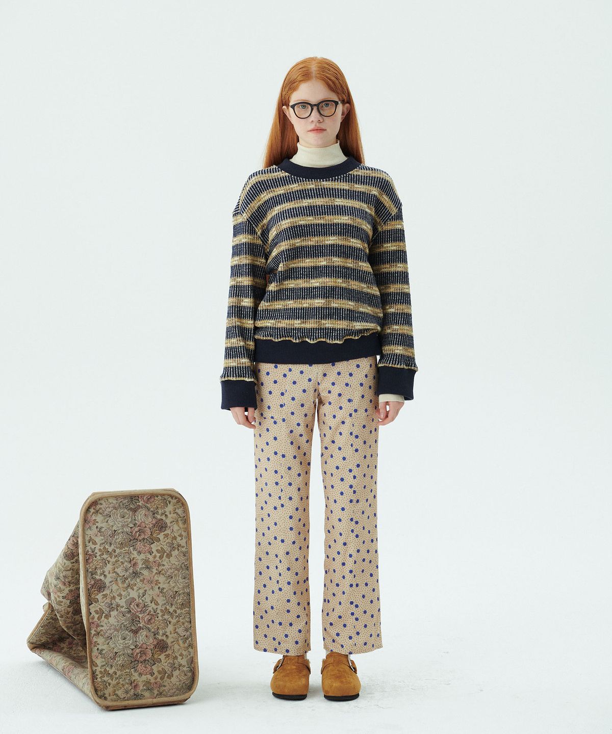 준준스페이스(JUNEJUNE SPACE) Color Mix Pullover_Navy (컬러 믹스 풀오버_네이비)
