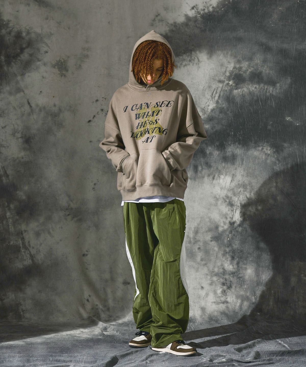 도미넌트(DOMINANT) [Heavy Cotton]I See hoodie_Beige Brown