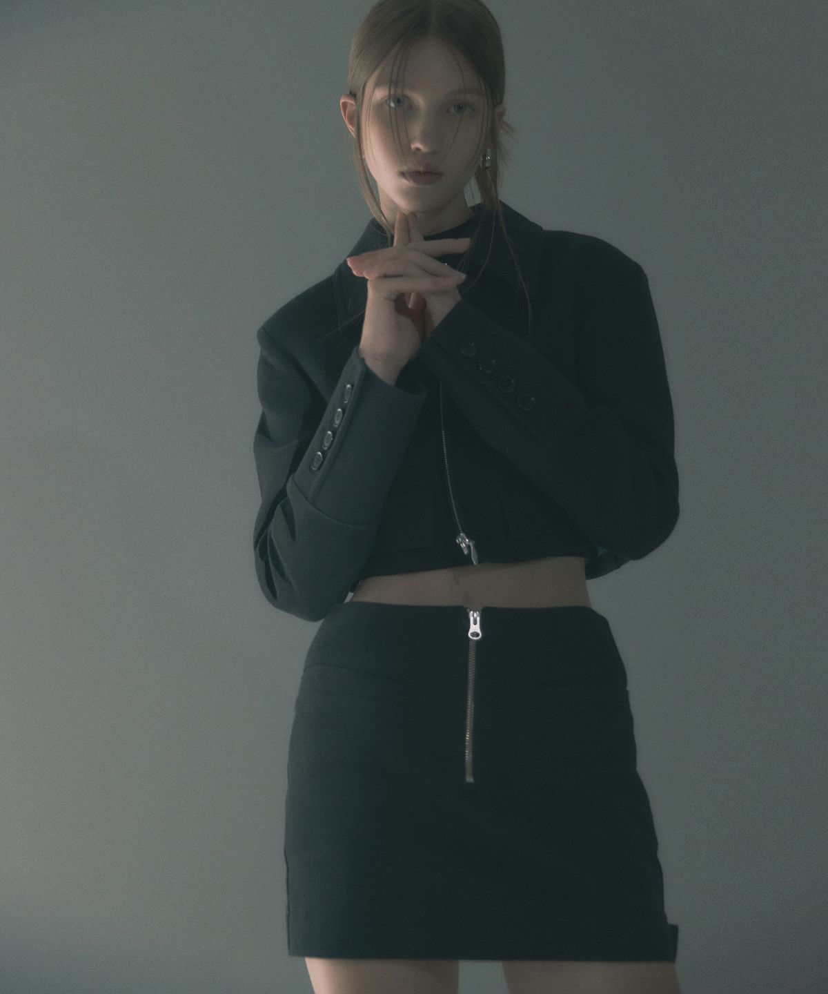 라클레르(RACLEUR) 피티드 크롭 집 자켓 [BLACK]