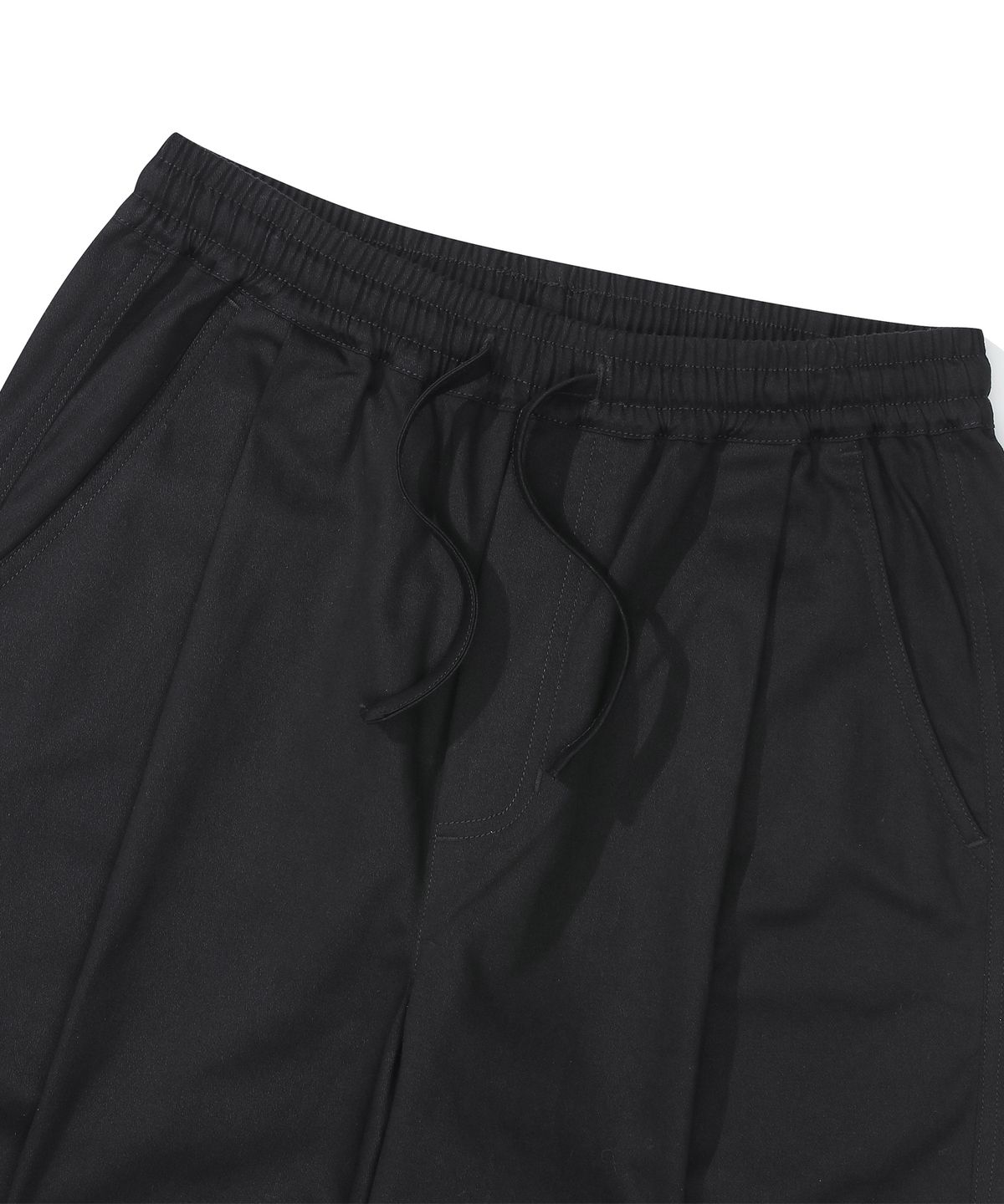 컬럼비아 유니버시티(COLUMBIA UNIVERSITY) M-LABEL LOOSE-FIT PINTUCK PANTS 블랙