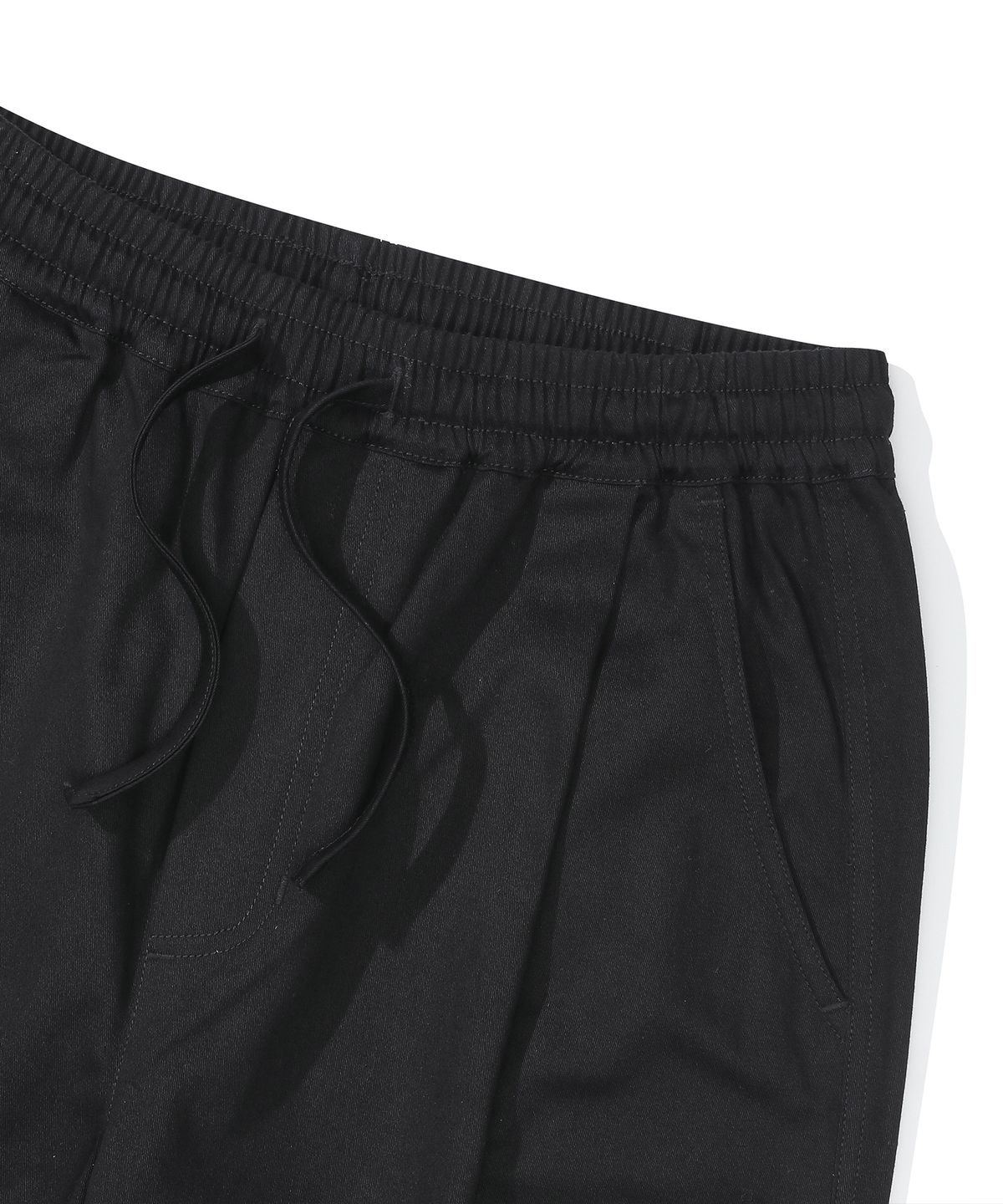 컬럼비아 유니버시티(COLUMBIA UNIVERSITY) M-LABEL LOOSE-FIT PINTUCK PANTS 블랙