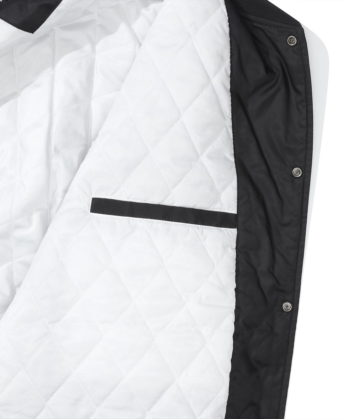 컬럼비아 유니버시티(COLUMBIA UNIVERSITY) NEW YORK ARCH LOGO VASITY MEDIUM JACKET 블랙