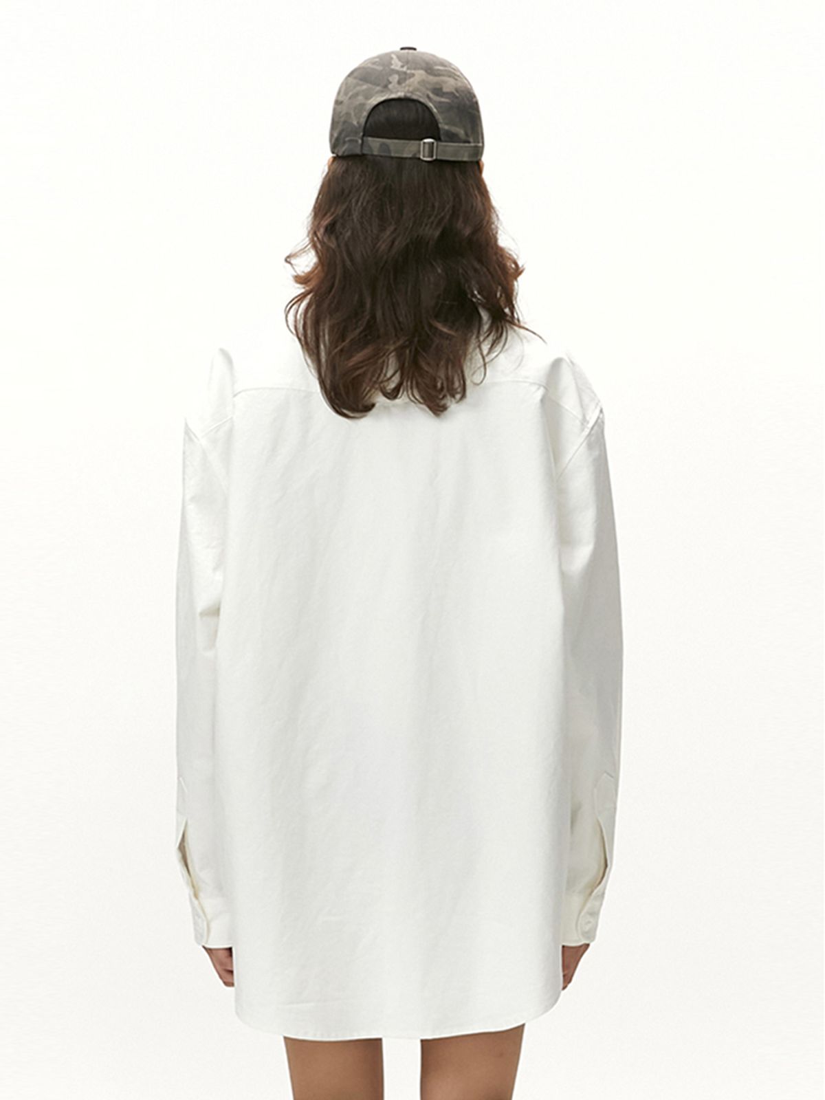 모어댄파라다이스(MORE THAN PARADISE) OVERSIZED POCKET SHIRT - IVORY