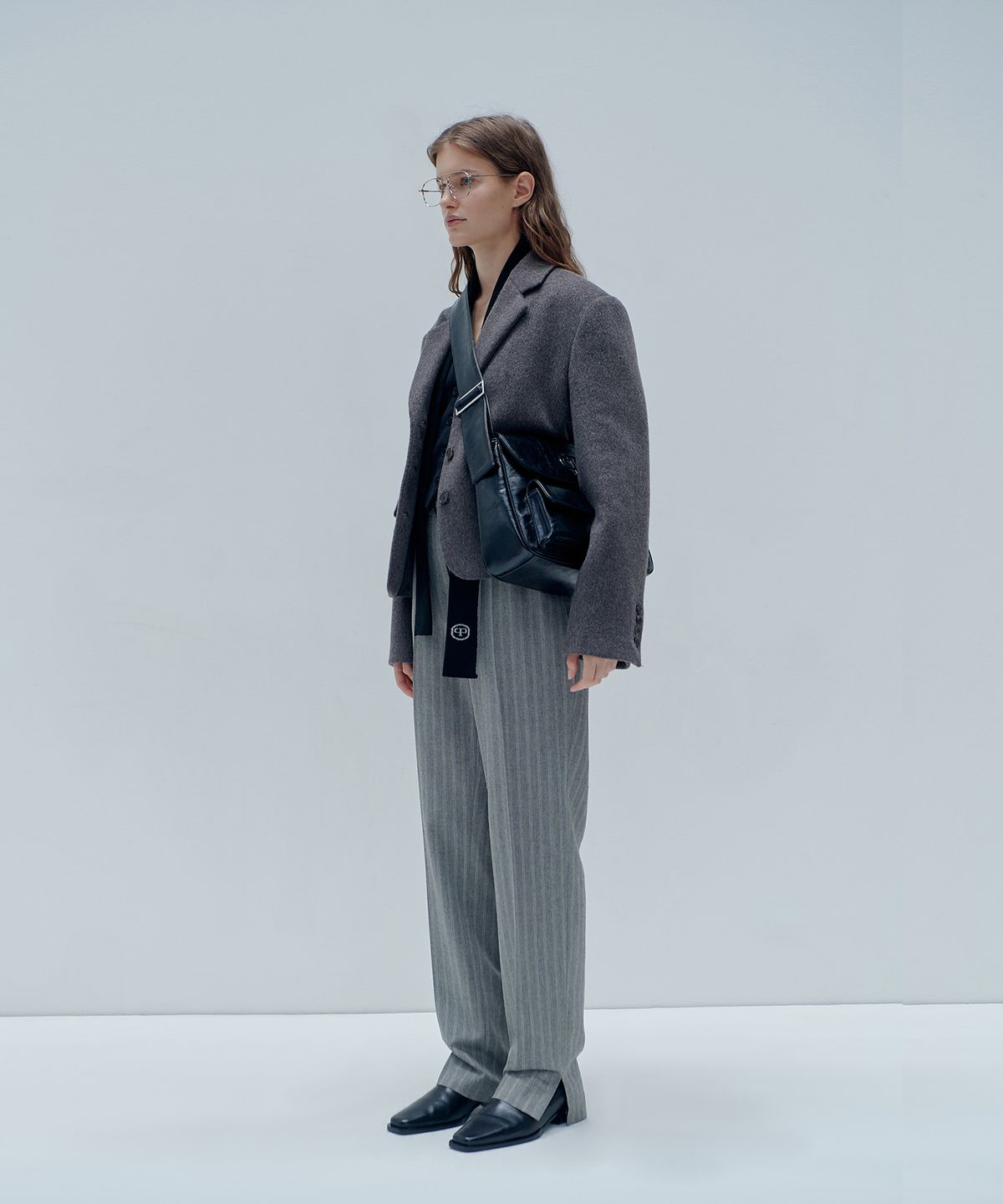 크리스틴프로젝트(CHRISTINE PROJECT) POST POCKET BAG(BLACK PEPPER)