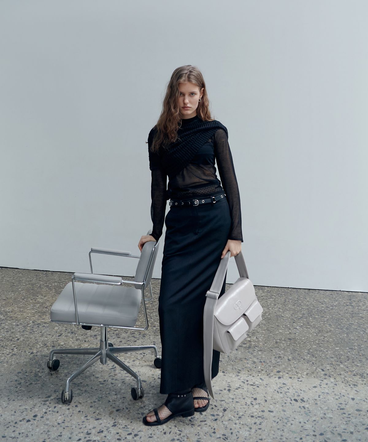 크리스틴프로젝트(CHRISTINE PROJECT) POST POCKET BAG(CREAMY OYSTER)
