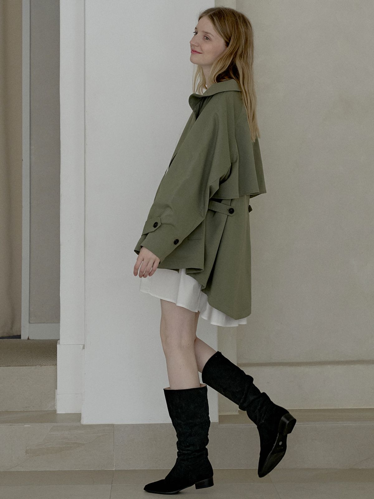 아방(AVANT-G) Oversize Half Trench Coat - KHAKI