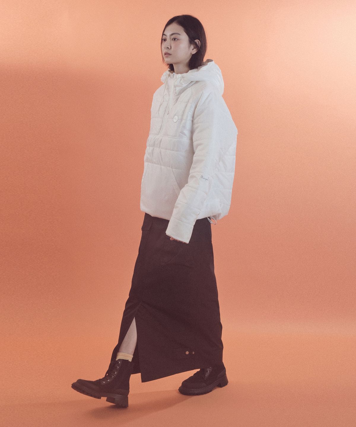마욜(MAYOL) 유니 후디 퀼팅 셋업 점퍼_화이트