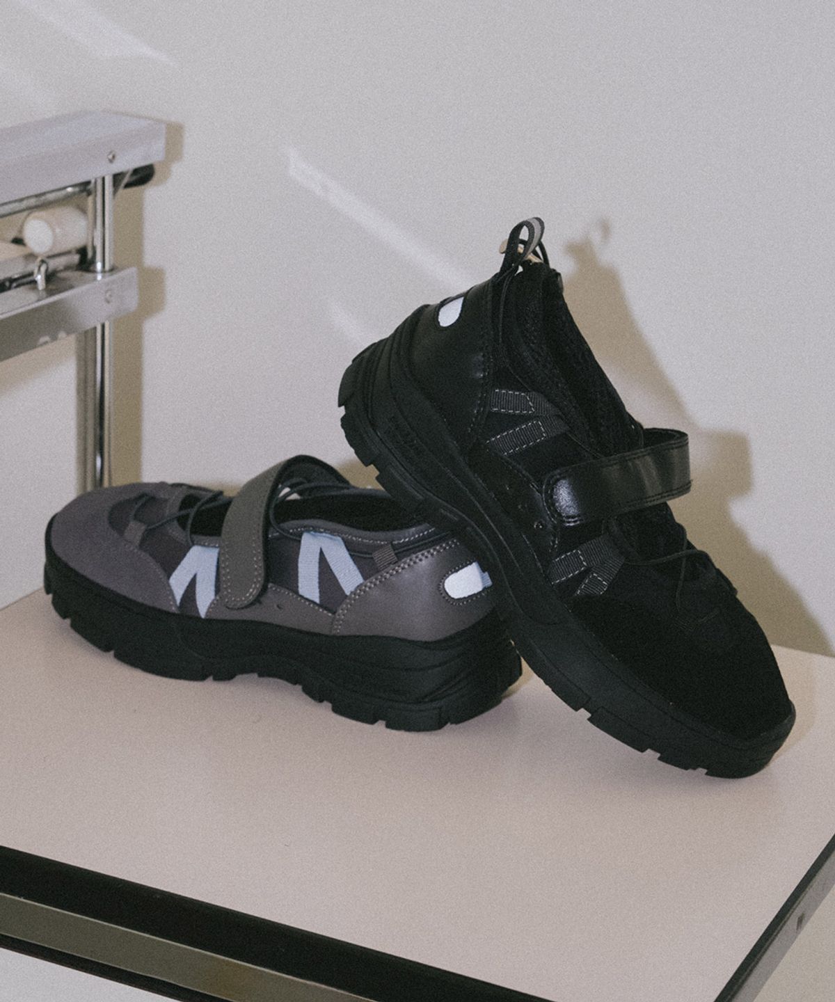 락피쉬웨더웨어(ROCKFISH WEATHERWEAR) BRYN VELCRO SNEAKERS - 2color