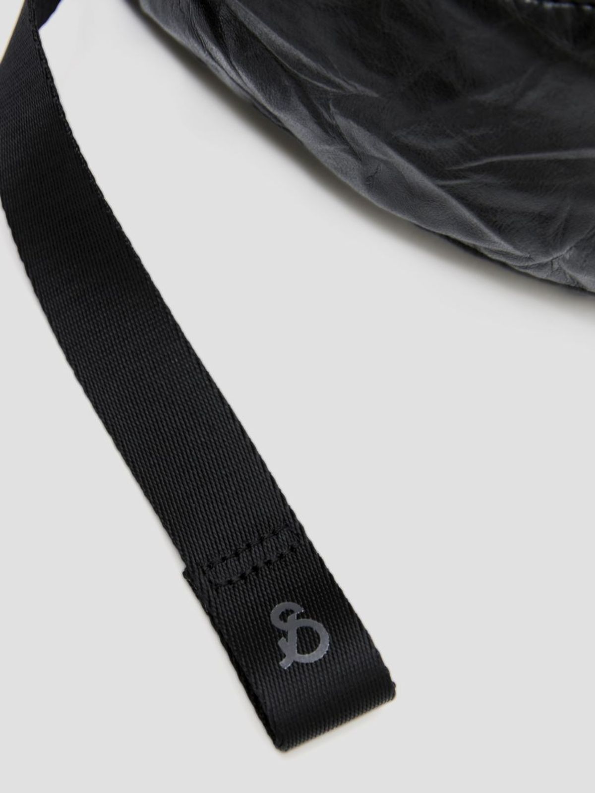 조셉앤스테이시(JOSEPH&STACEY) Daily Shirring Bag S_Faux Leather Roast Black