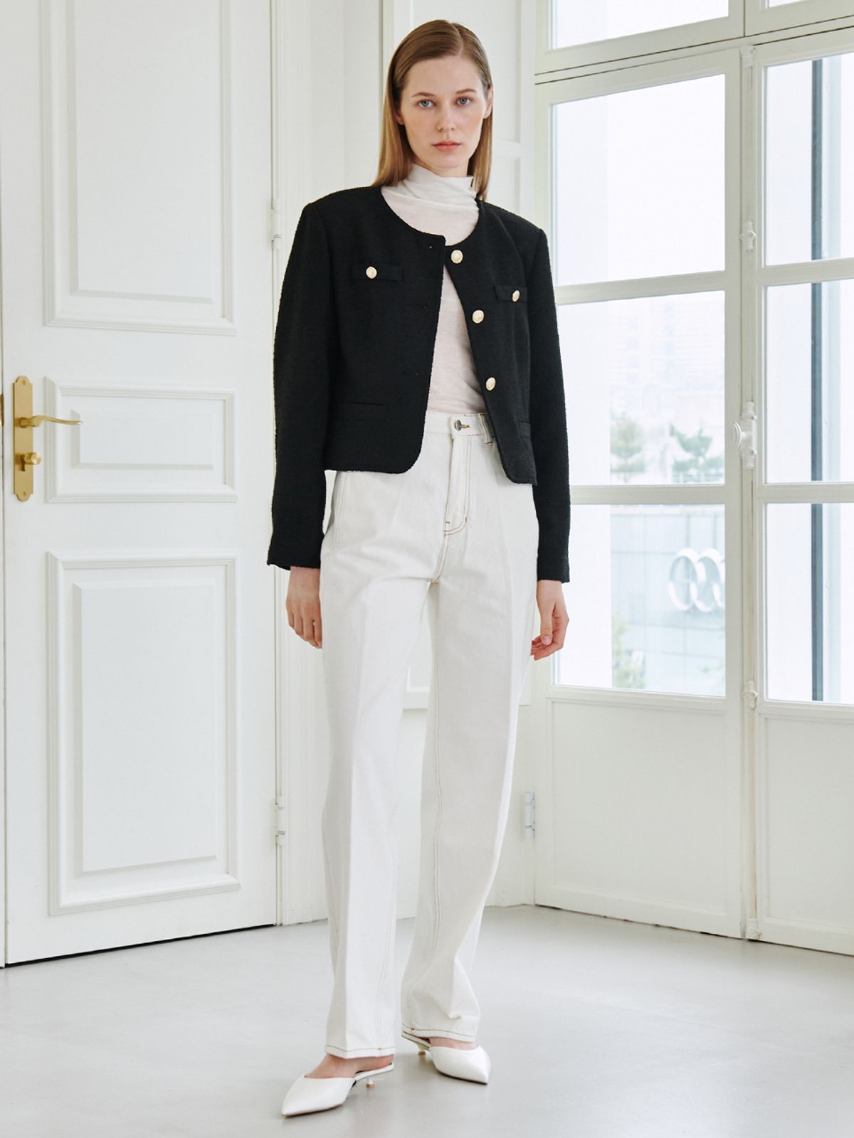 누브(NOUVE) Classic Turtleneck T-Shirt - Ivory