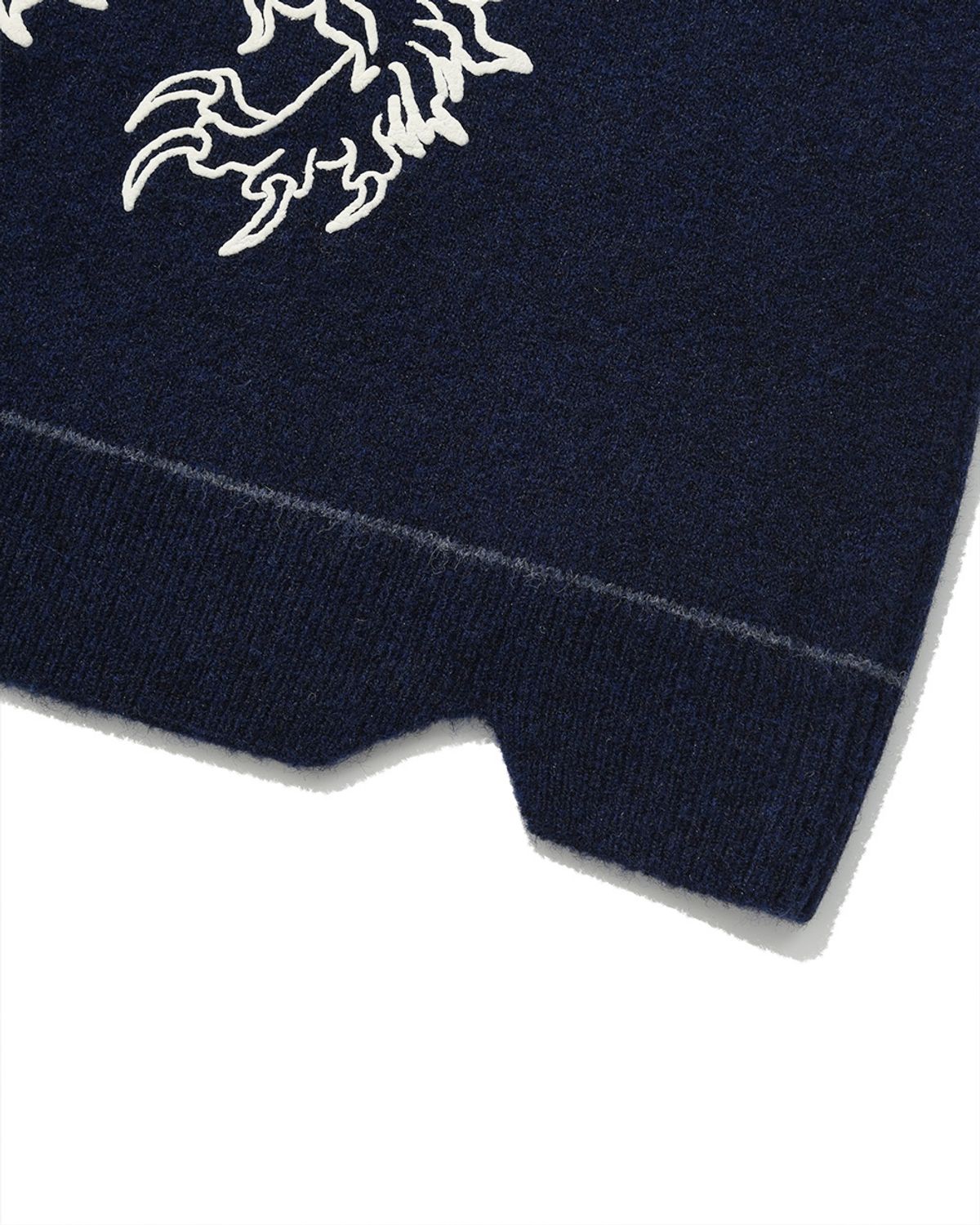 포스333(PHOS333) Embossed Griffin Vest