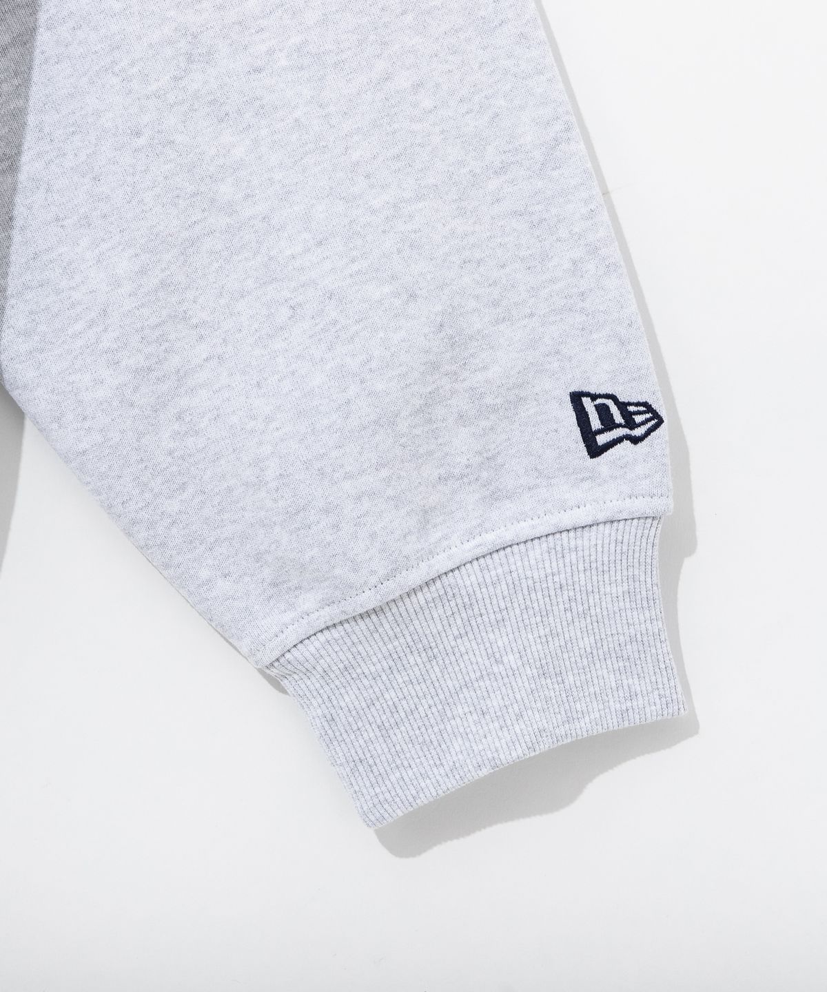 뉴에라(NEW ERA) MLB 뉴욕양키스 아치로고 맨투맨 헤더 그레이