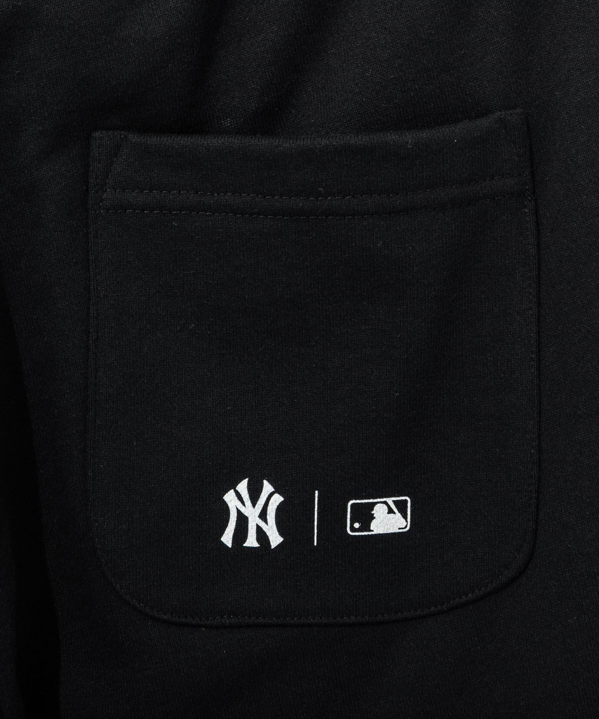 뉴에라(NEW ERA) MLB 뉴욕양키스 아치로고 스웻팬츠 블랙