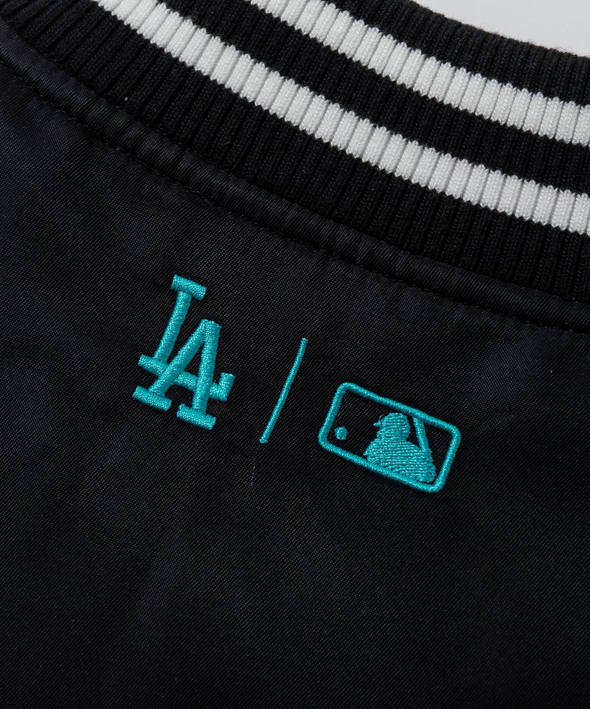 뉴에라(NEW ERA) MLB LA다저스 아치로고 나일론 스타디움 재킷 블랙