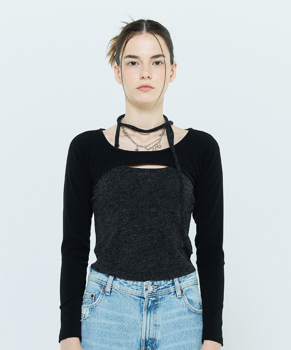 라티젠(LARTIGENT) L6 CUTOUT RAGLAN TOP(BLACK)