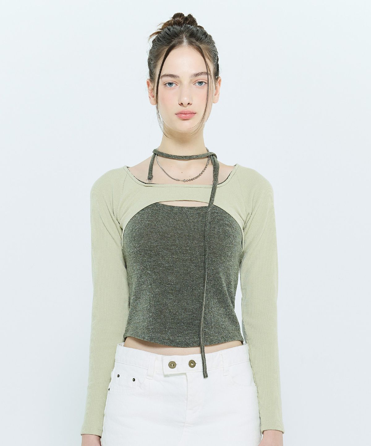 라티젠(LARTIGENT) L6 CUTOUT RAGLAN TOP(KHAKI)