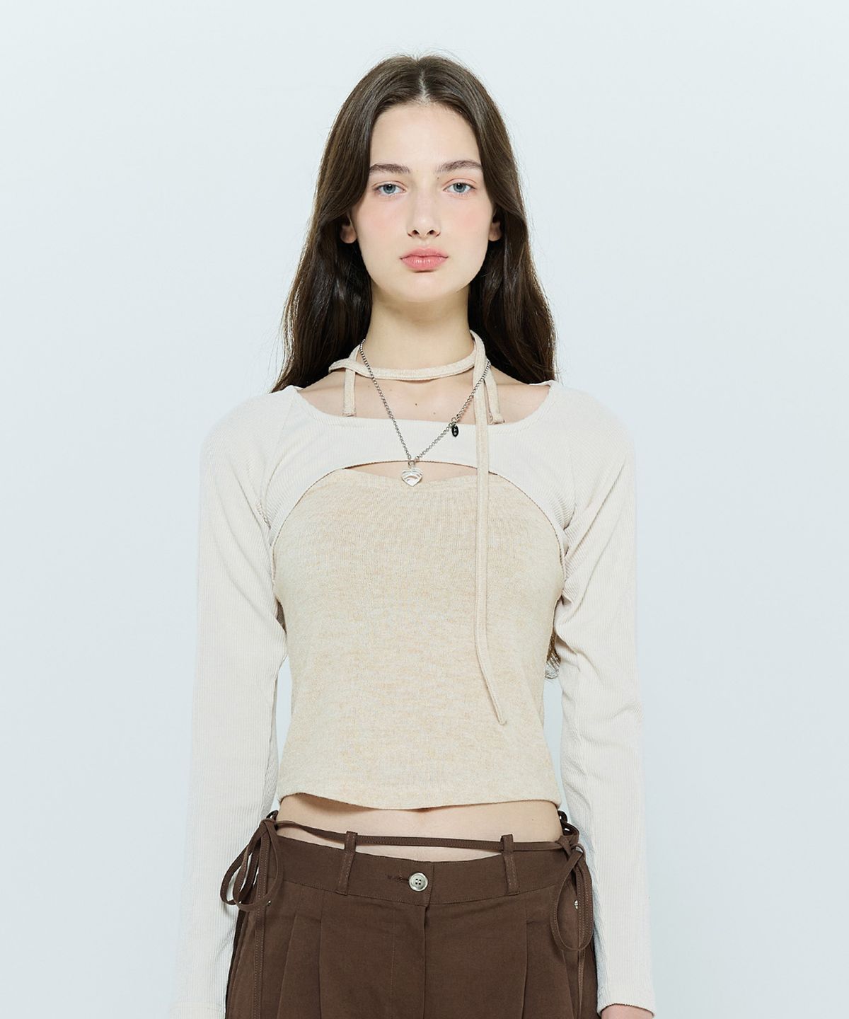 라티젠(LARTIGENT) L6 CUTOUT RAGLAN TOP(CREAM)