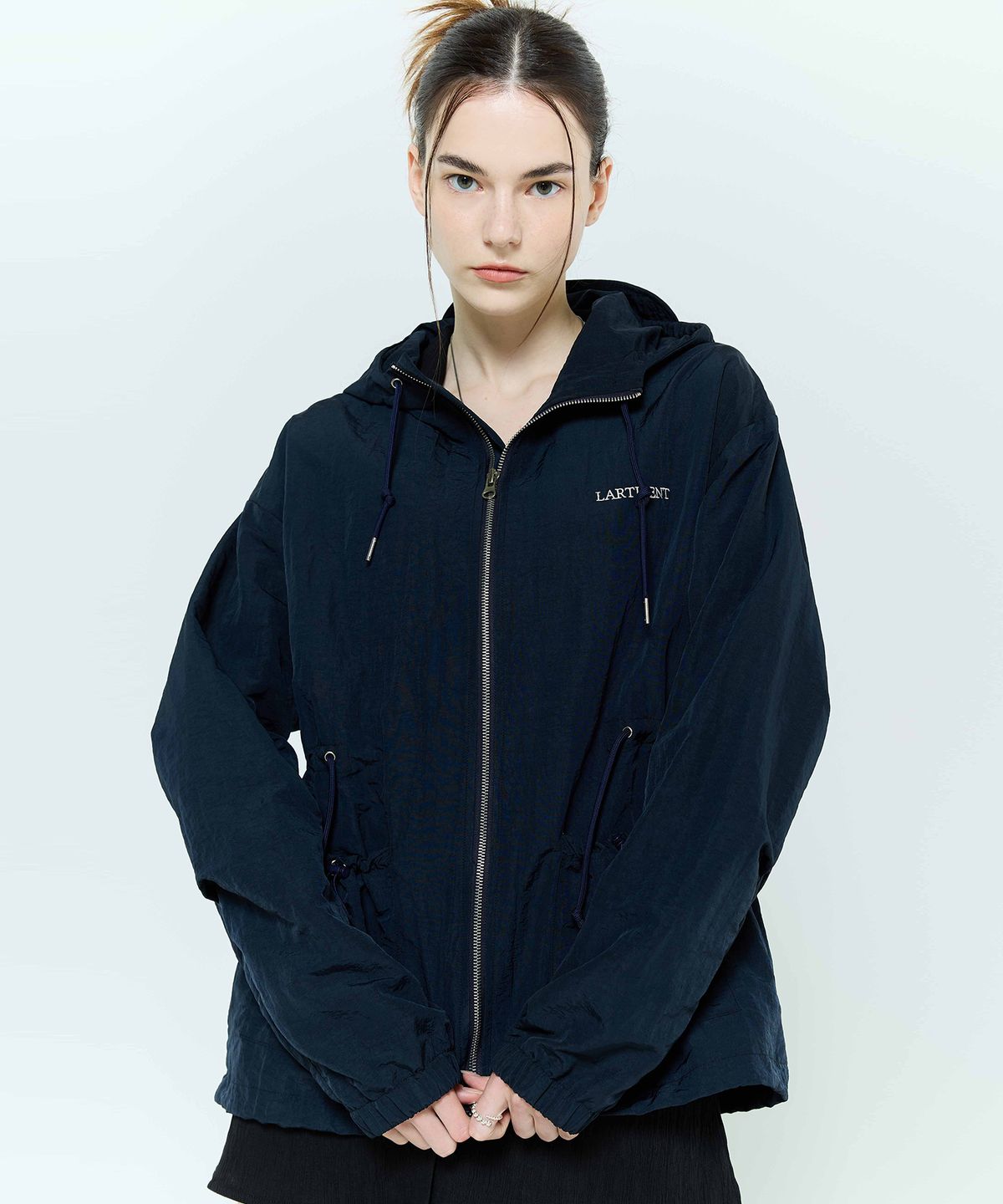 라티젠(LARTIGENT) L6 STRING NYLON JACKET(NAVY)