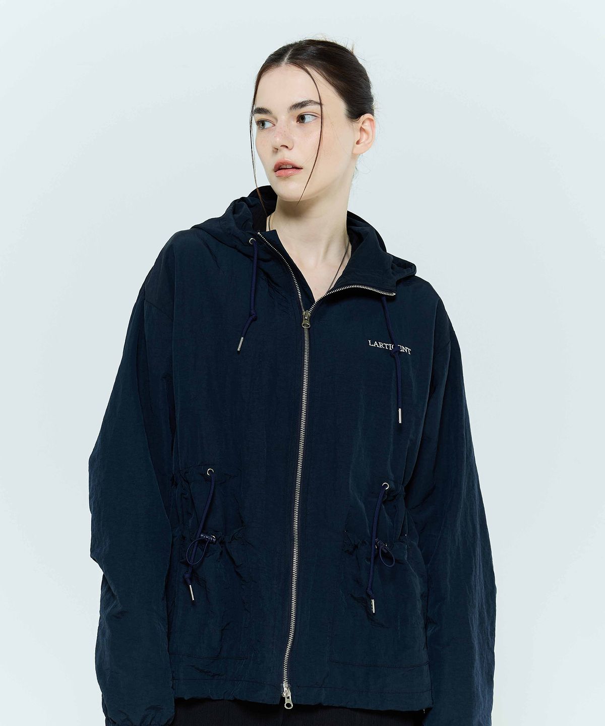 라티젠(LARTIGENT) L6 STRING NYLON JACKET(NAVY)