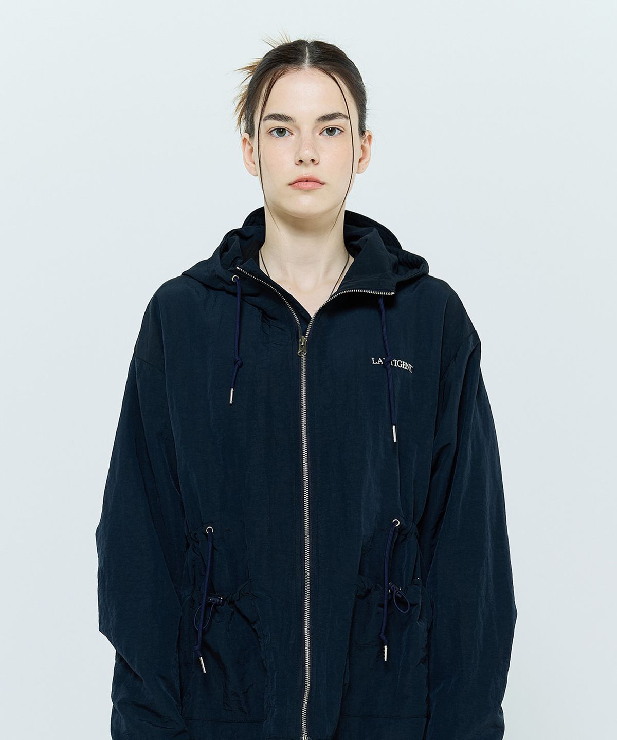 라티젠(LARTIGENT) L6 STRING NYLON JACKET(NAVY)