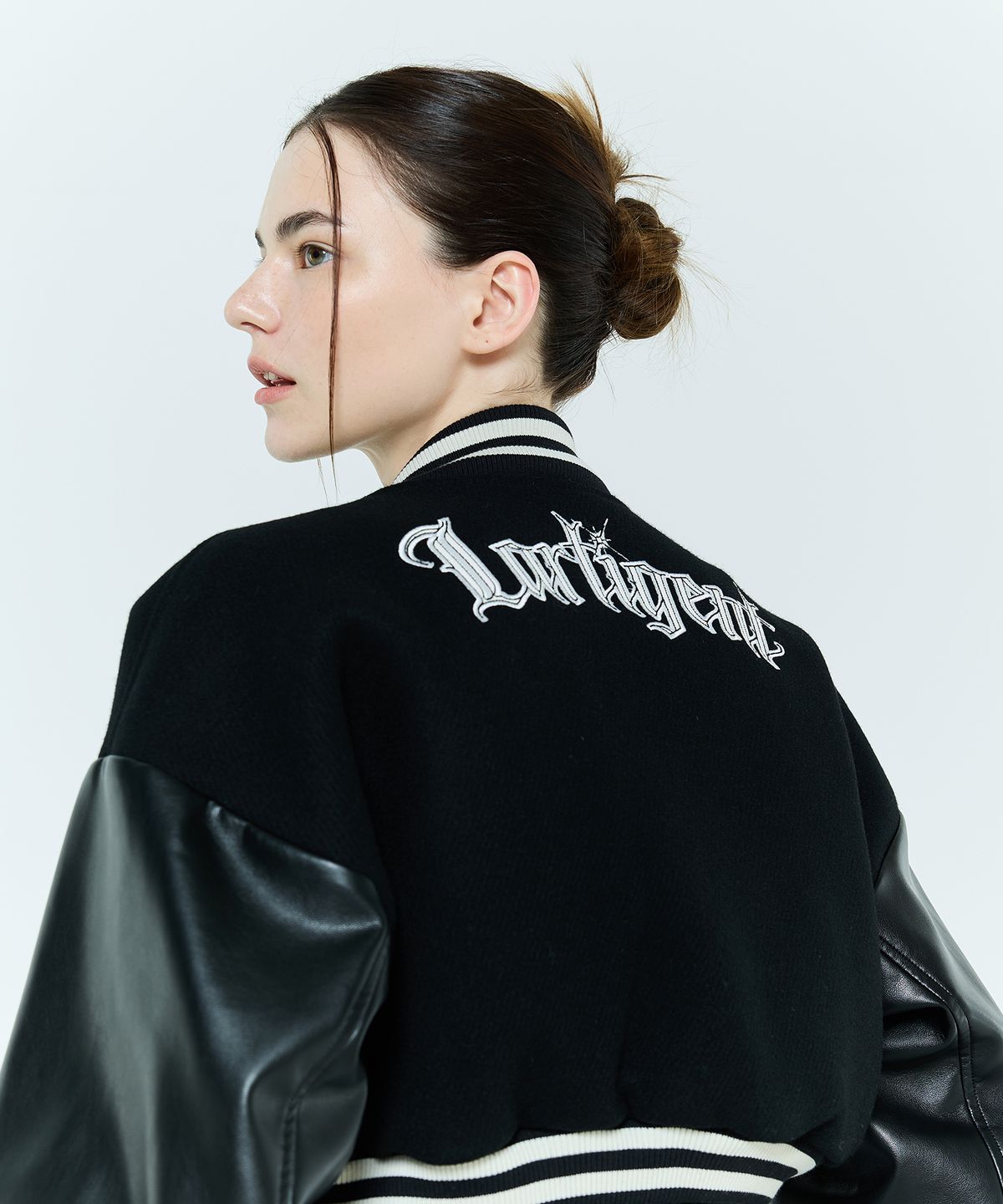 라티젠(LARTIGENT) L6 CROP VARSITY JACKET(BLACK)