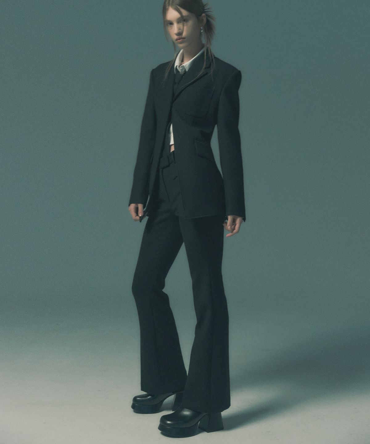 라클레르(RACLEUR) RA 세미 부츠컷 울 슬랙스[BLACK]