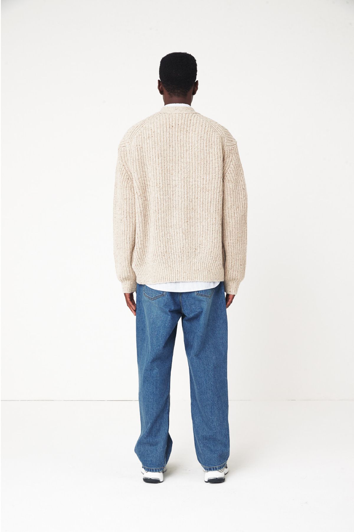 홀리선(HORLISUN) Eliot Low Gauge Knit Cardigan Oatmeal