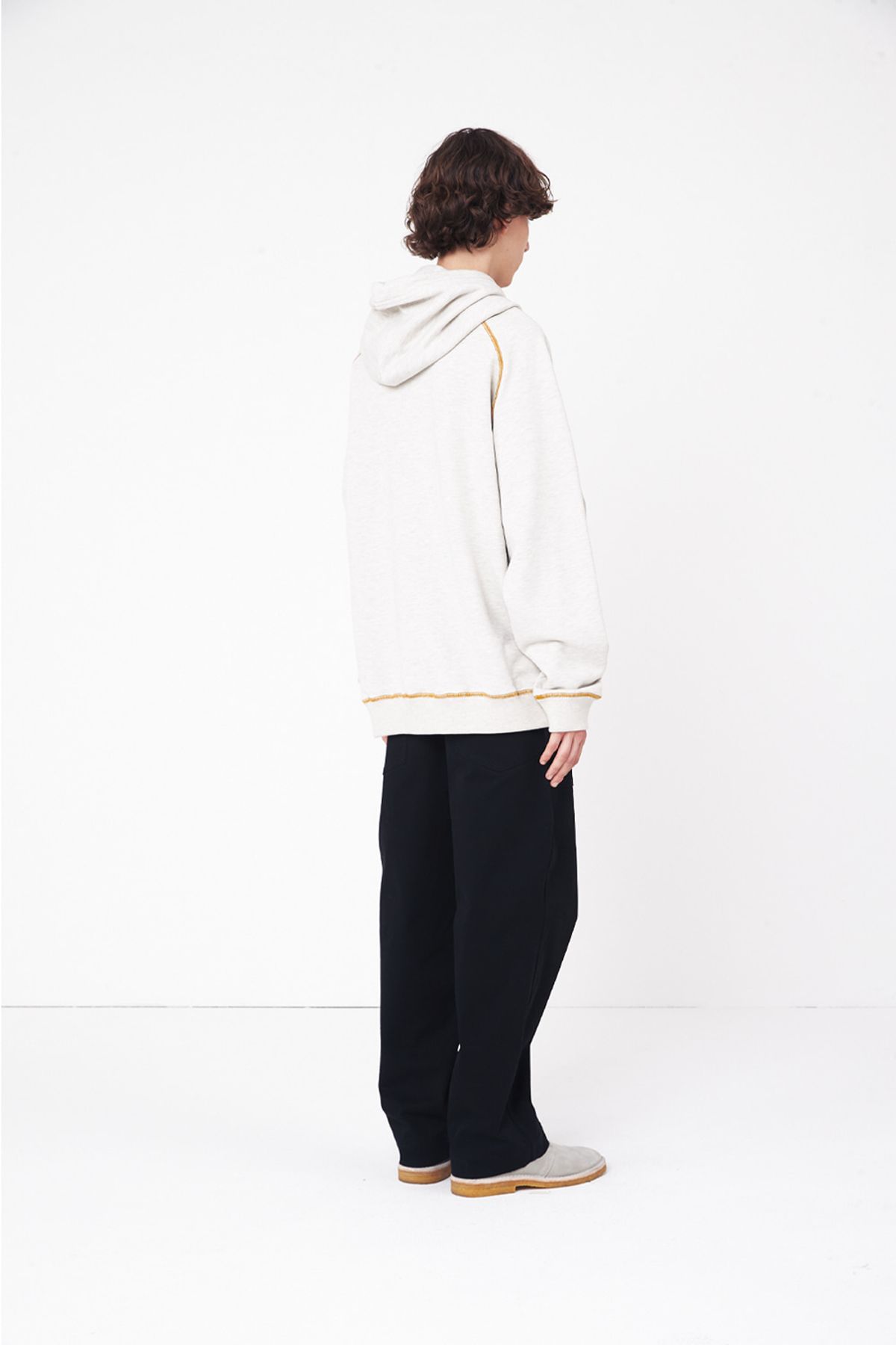 홀리선(HORLISUN) Willow Funnel Stitch Raglan Hoodie Oatmeal