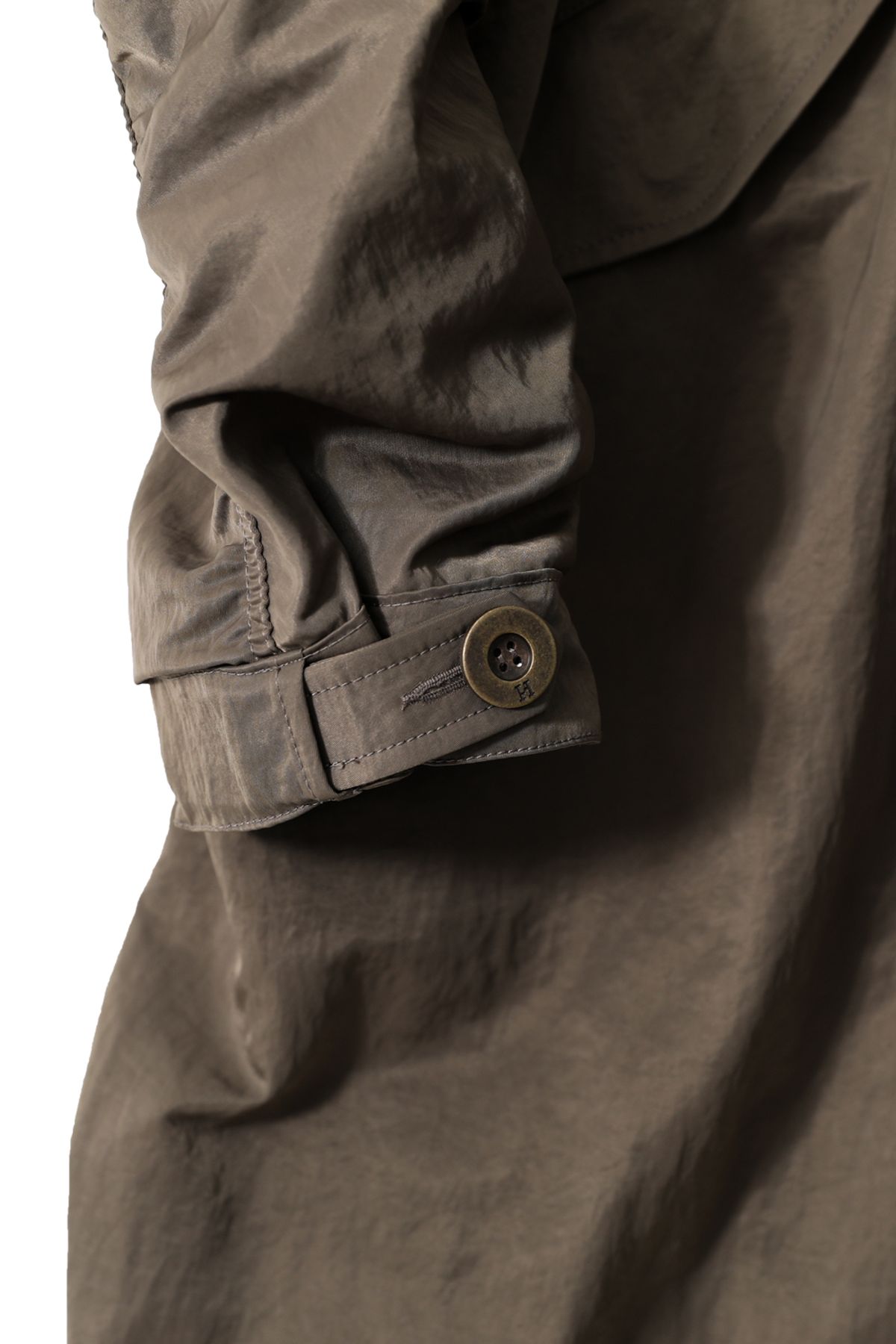 홀리선(HORLISUN) Fuse Crease Nylon Fishtail Parka Olive Night